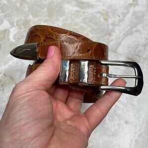 Vintage 90's western cowgirl style crocodile grain leather belt